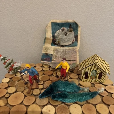 Vintage Cake Topper Set Winter Ski Lodge Trees Cabin Skiers Hong Kong Japan - Image 1 of 4