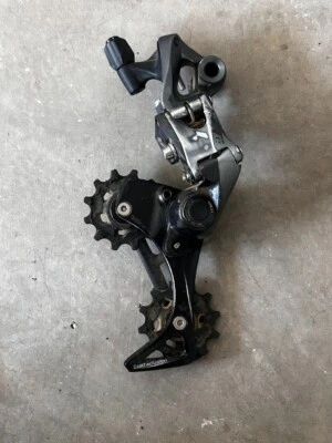 Desviador trasero SRAM Force 1 11 velocidades jaula media.  Usado. Foto 1 de 3