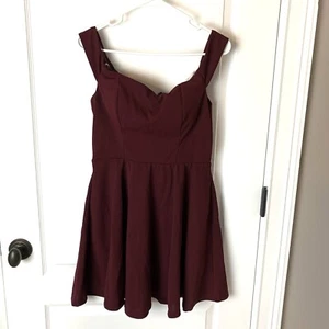 Trixxi Dress Juniors L Burgundy Fit And Flare Skater Mini Empire Waist New - Picture 1 of 6