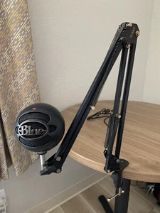 Snowball Ice Microphone W Mounting Arm - Picture 1 of 5
