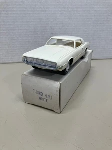VINTAGE AMT  1/25 SCALE 1968 T-BIRD HT DEALER  PROMO WITH OG BOX - Picture 1 of 6