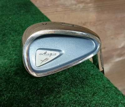 Cuña de lanzamiento HiPPO Magia XP 35,5" de largo para mujer flexible grafito para diestros Foto 1 de 4