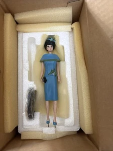 Vintage Barbie Danbury Mint 1959 Black/White Swimsuit Classic Figurine - Picture 1 of 1