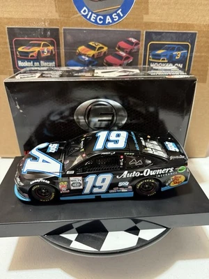 Martin Truex Jr. ELITE #19 Auto Owners Insurance 500th Start 1/24 Nascar Diecast - Image 1 of 4