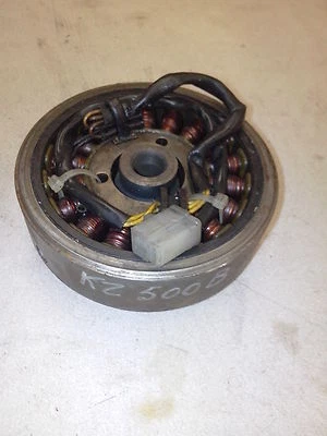 Alternateur / générateur / rotor / stator KAWASAKI KZ500B KZ 500 B  - Photo 1/2
