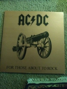 AC/DC FOR THOSE ABOUT TO ROCK...WE SALUTE YOU 1981 Gatefold LP - Picture 1 of 8