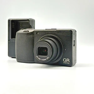 RICOH GR DIGITAL II Compact Digital Camera From Japan - Picture 1 of 5