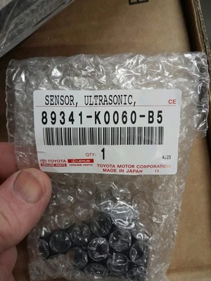 Toyota, Lexus Ultrasonic Parking Sensor  89341-K0060 New Genuine In silver - Image 1 of 4