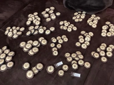 145 Stck 3cm/4cm Hirschhorn imitat Knöpfe Trachtenknöpfe Hirschknopf imitat - Bild 1 von 4