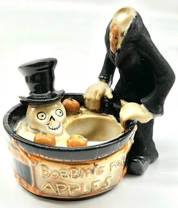 Yankee Candle Boney Bunch Bobbing für Äpfel Skelett Teelichthalter Halloween - Bild 1 von 5