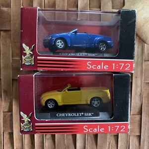 YAT MING ROAD SIGNATURE CHEVROLET SSR 1/72 SCALE c2 yellow / blue X - Picture 1 of 5