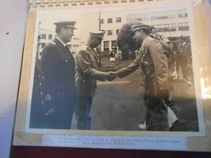 ALTES MILITÄRFOTO Offiziere zu Besuch Stabschef ORIGINAL FOTO(12 - Bild 1 von 1