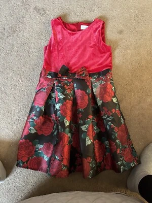 Vestido ajustado y acampanado de terciopelo rojo con estampado de rosas talla 16 para niñas Foto 1 de 3
