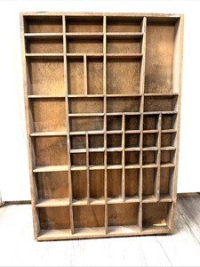 Estante de exhibición de madera miniatura de colección montado en la pared 16" x 24" madera - Imagen 1 de 21