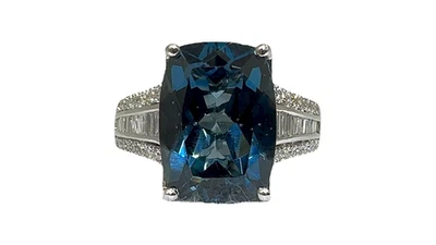 Anillo de moda EFFY oro blanco 14K topacio azul y diamantes talla 8,75, 4,0 dwt Foto 1 de 4