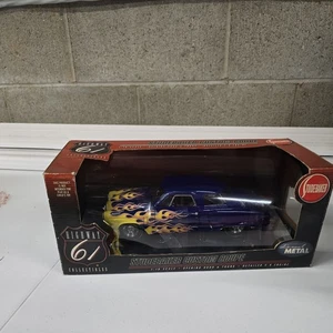 1:18 Highway 61 Studebaker Custom Coupe Blue Metallic with Yellow Flames 50125 - Picture 1 of 4