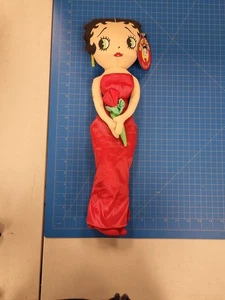 Betty Boop Romance Betty Plush Doll Red Dress Rose Collectible Character Toy - Foto 1 di 5