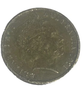 RARITY 2005  DARK CAMEO TONES  20 CENT COIN AUSTRALIA  RARE - Picture 1 of 6