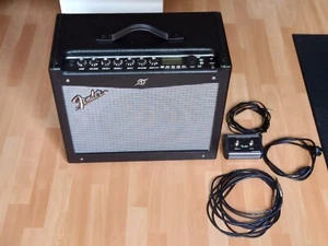 Gitarren Verstärker 100W "Mustang III v.2" mit Fußpedal - Bild 1 von 4