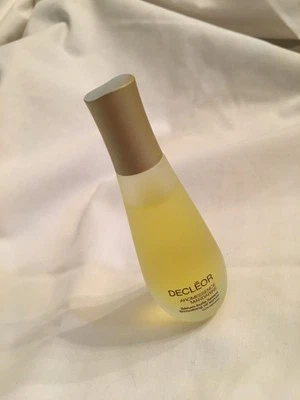 DECLEOR AROMESSENCE 15ML MANDARIN REJUVENATIONG OIL SERUM - image 1 of 4