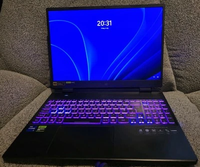 Acer Predator Helios Neo 16 Gaming Laptop RTX 4070, I7-13700HX - Image 1 of 4