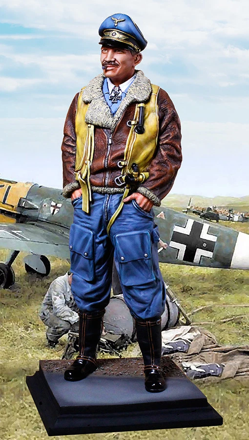 VITRINA DE COLECCIONISTAS SEGUNDA GUERRA MUNDIAL ALEMANA CS60018 GENERAL ADOLF GALLAND ESTATUA SIN USAR, EN CAJA Foto 1 de 1