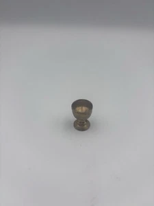 Calice vintage in miniatura in ottone.  �� Mini casa delle bambole in ottone vintage 2545. - Foto 1 di 4