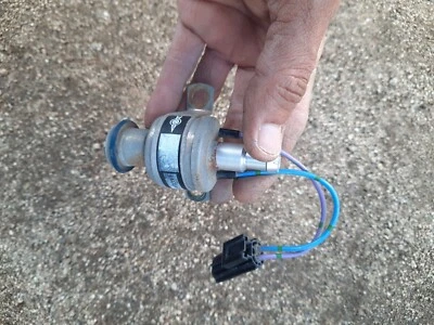 Válvula de volteo control de crucero Jaguar XJ6 1995-97 Vanden Plas X300 LNA1950AA OEM Foto 1 de 4