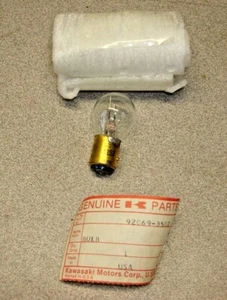 KAWASAKI INTRUDER INVADER DRIFTER 1978-1981 BOMBILLA DE FRENO TRASERO NOS OEM 1157 - Imagen 1 de 4