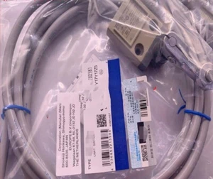 1pcs New FOR Omron Limit switch D4C-1820 - Picture 1 of 2