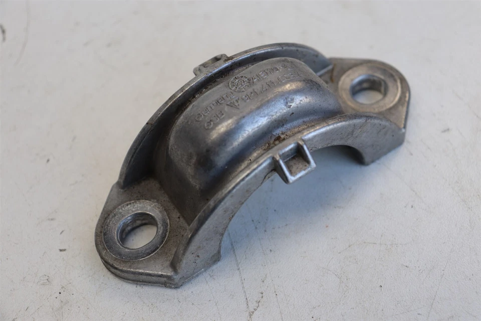 Porsche Cayman GT4 718 982 2022 Front Suspension Swaybar Bracket 9P1411063A J229 - Image 1 of 1