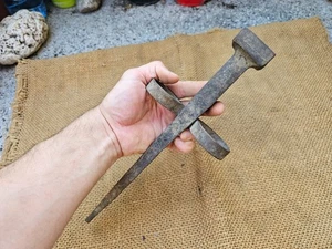 RIESIGER GROSSER SICHEL STRAHLENDER SENSENAMBOSS ANTIK SCHMIEDEEISEN HANDGESCHMIEDET - Bild 1 von 11