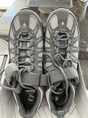 Sapatos femininos de mountain bike Specialized Tahoe novo com etiquetas tamanho 10, cinza/azul. - Imagem 1 de 4