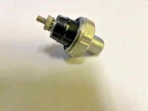 Air Brake Pressure Switch 1/4"-18 Thread 5-65 ibs. Pressure PS-102 - Picture 1 of 1