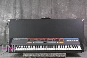 Roland JUNO-106 Programmable Polyphonic Synthesizer in Very Good condition - Picture 1 of 19