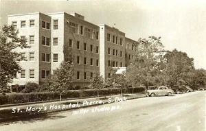 ST MARY'S HOSPITAL, PIERRE, SOUTH DAKOTA, RPPC, VINTAGE POSTCARD - Picture 1 of 2