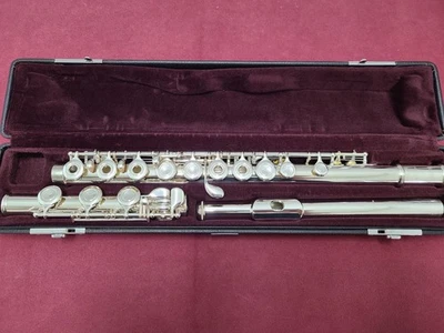 YAMAHA 381 flute YFL-381H Overhauled MINT CONDITION Silver Headjoint Open hole - Image 1 of 4