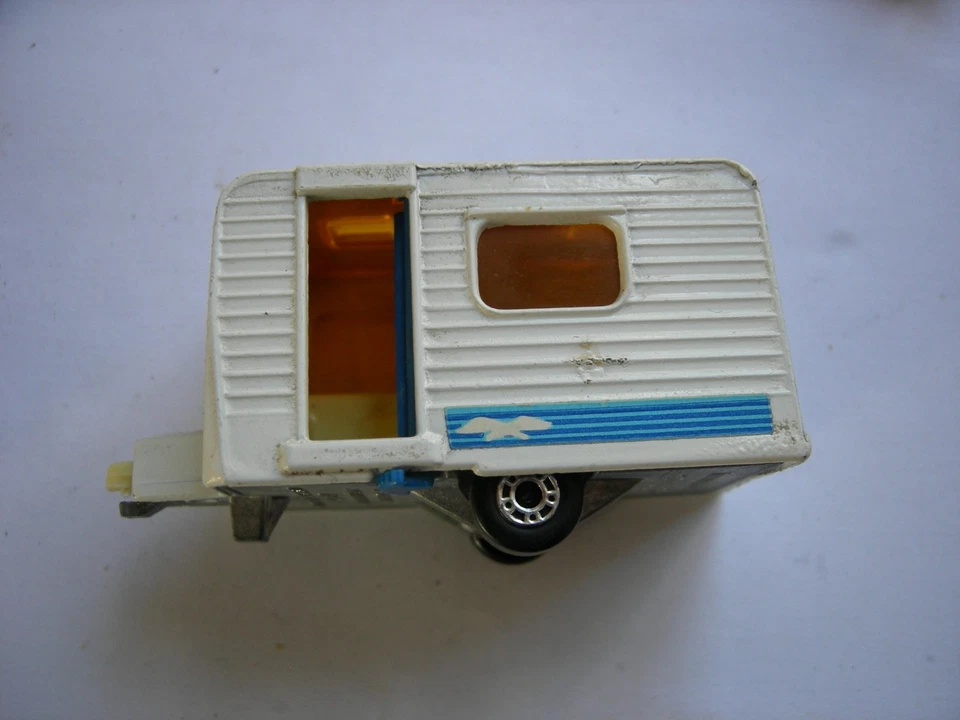 Matchbox 31 Caravan 1977 Superfast Series Lesney England  Weiss blau - Bild 1 von 4