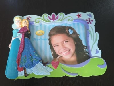 Marco de fotos de resina de madera Anna & Elsa Frozen de 4"" x 6"" de Disney nuevo Foto 1 de 3