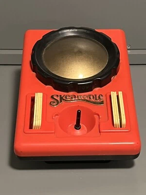 Hasbro Skedoodle 1979 • Grabado un dibujo de boceto • Juguete controlador • Con 9 plantillas. Foto 1 de 4