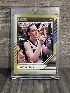Caitlin Clark Donruss Gold 23/99 Card #7 - Picture 1 of 2