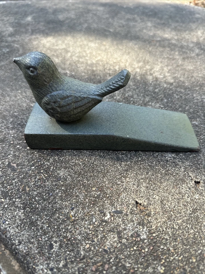 Vintage 7" Long Bird rustic Green cast iron metal  statue stopper doorstop - Image 1 of 1