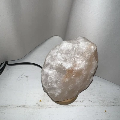 Lámpara de Sal del Himalaya USB, Lámpara Bombilla LED Cambiante Multicolor, Lámpara de Sal Foto 1 de 4