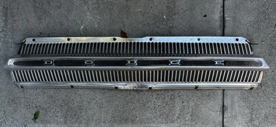 Dodge Dart GT 1964 montaje de parrilla con soporte de radiador superior Foto 1 de 4