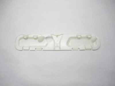 BMW 328i xDRIVE 2009-2011 tapa trasera maletero tapa bowden cable moldura OEM Foto 1 de 4