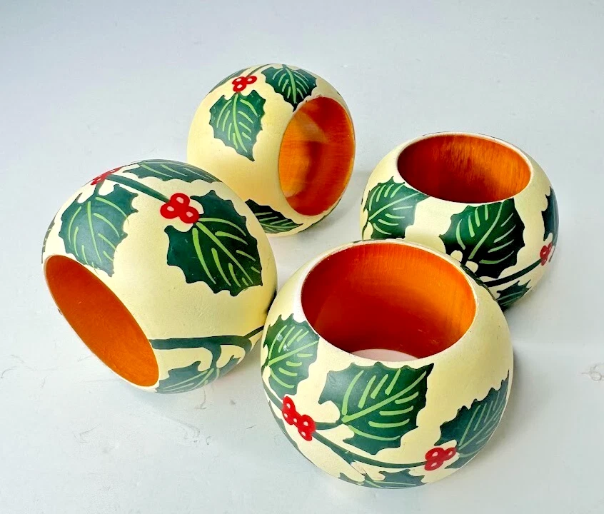 Juego de 4 servilleteros navideños vintage pintados a mano Foto 1 de 4