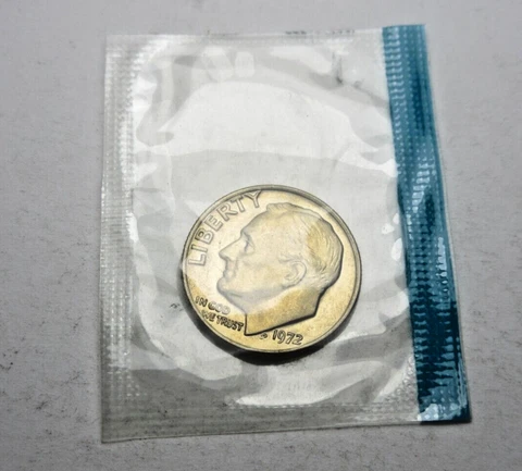 1972 Roosevelt Dime ~ Uncirculated Coin in Mint Cello from Mint Set Cover