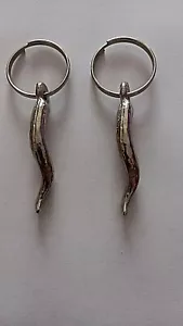 2 CORNETTI IN NICHEL PORTAFORTUNA PER PORTACHIAVI - Foto 1 di 1