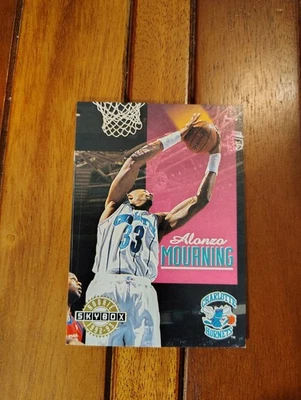 1992-93 SkyBox #332 Alonzo Mourning - Image 1 of 2