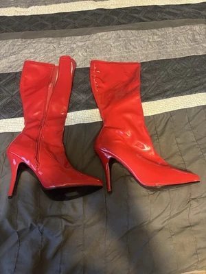 Botas hasta la rodilla charol rojo talla 10 Foto 1 de 4